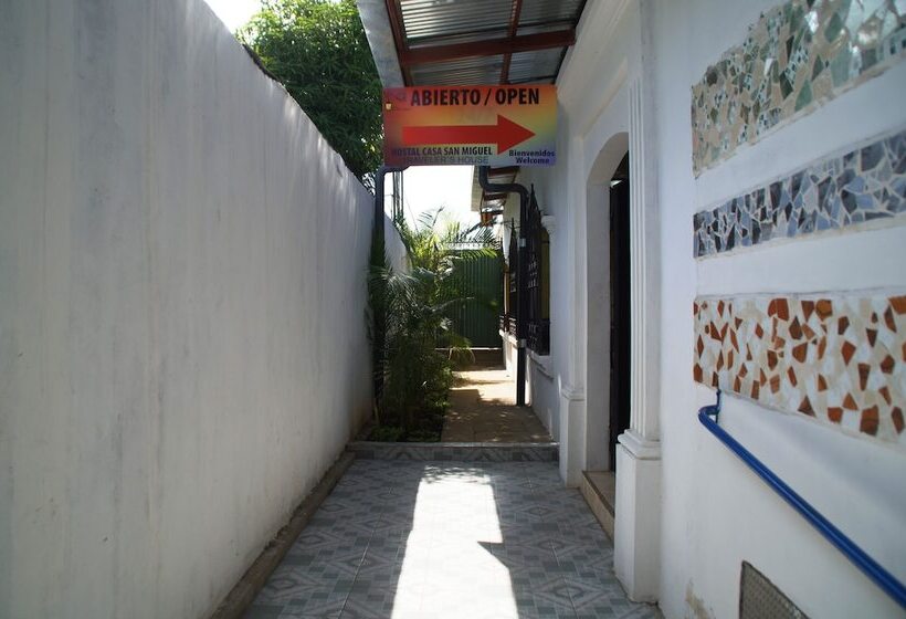 Hostal Casa San Miguel Traveler S House