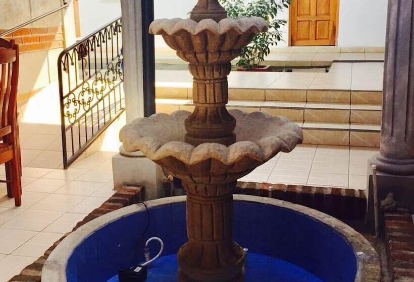 Hostal Casa San Miguel Traveler S House