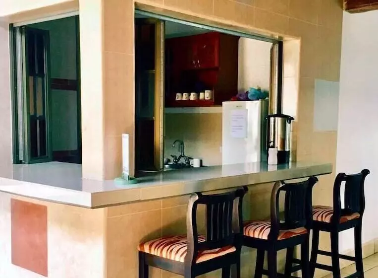 Hostal Casa San Miguel Traveler S House