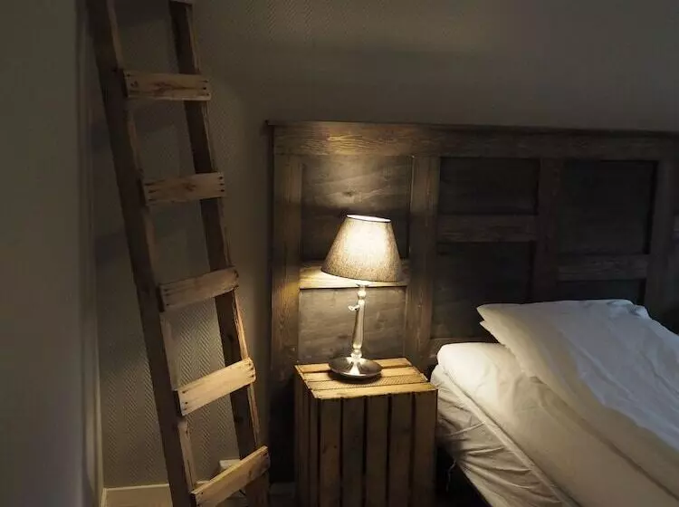 簡易ホテル Veggli Vertshus