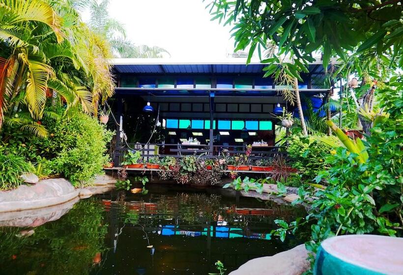Hotel Ban Suan Suree Resort