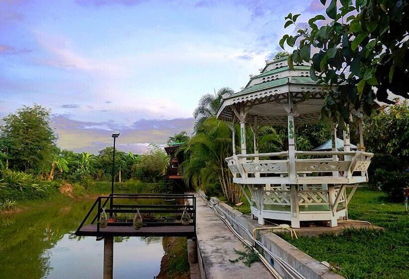 Hotel Ban Suan Suree Resort