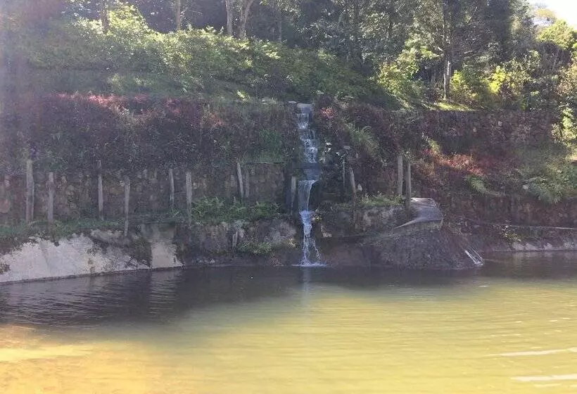 هتل Charco Corazón
