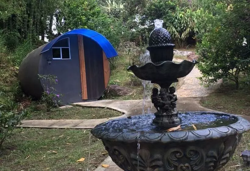 هتل Charco Corazón