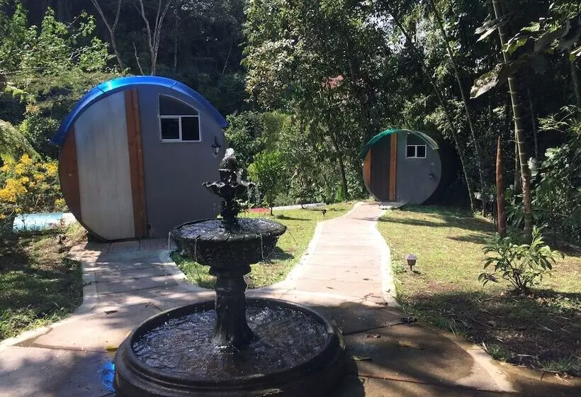 هتل Charco Corazón
