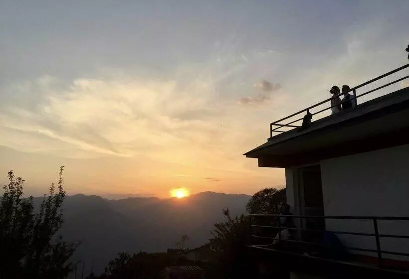 هتل Charikot Panorama Resort
