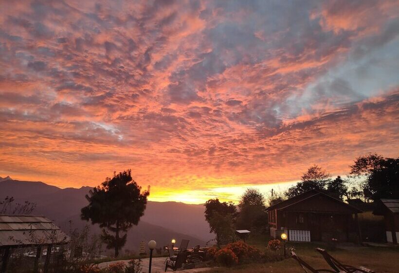 هتل Charikot Panorama Resort