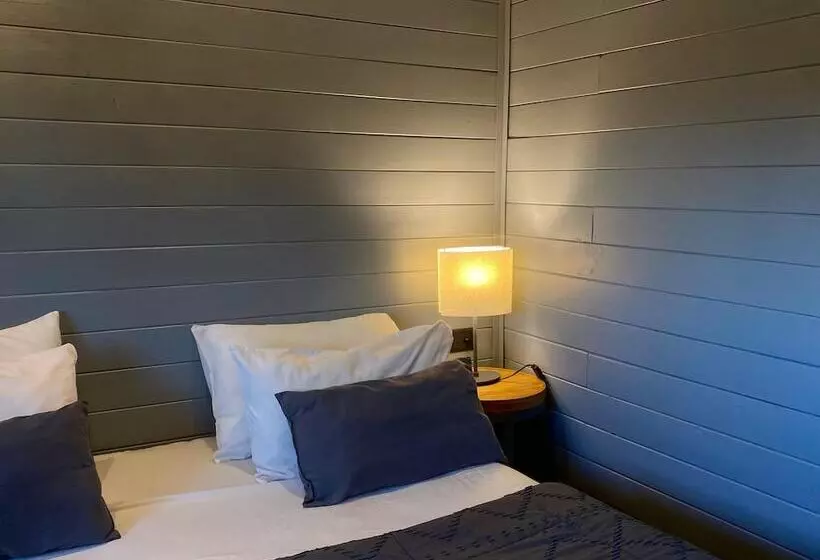 Hotelli Eze Inn Boutique