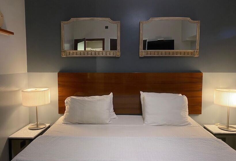 هتل Eze Inn Boutique