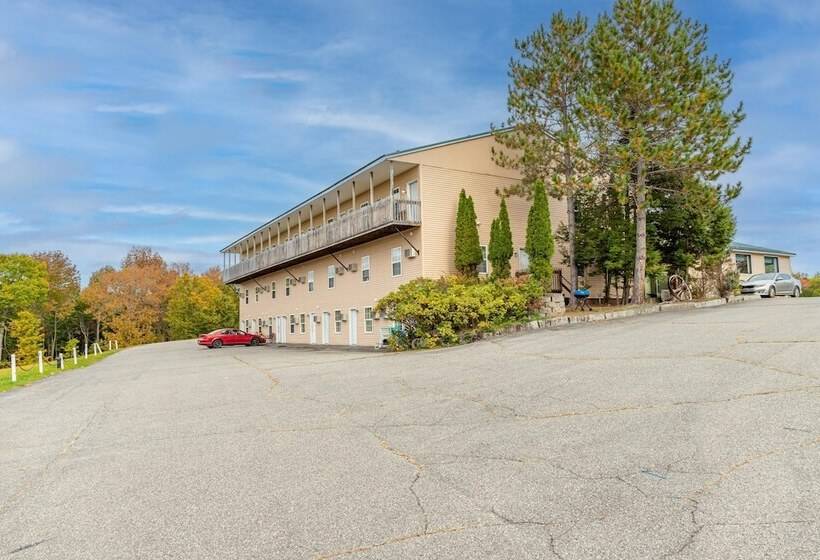 Отель Gateway Inn