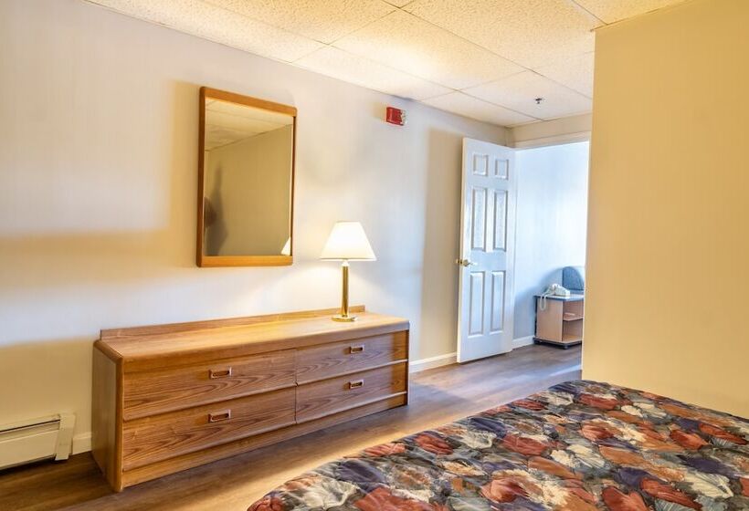 Отель Gateway Inn