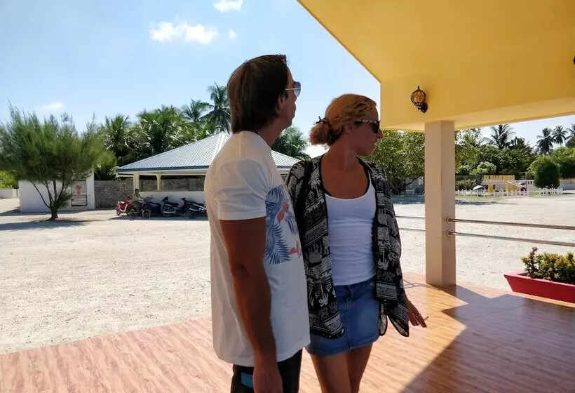 هتل Island Guest