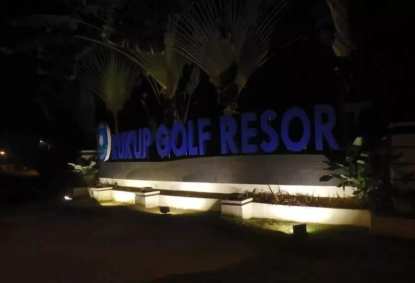 Hotelli Kukup Golf Resort