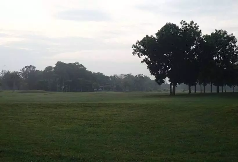 Hotelli Kukup Golf Resort