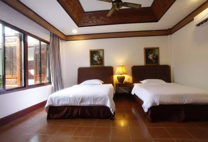 Hotelli Kukup Golf Resort