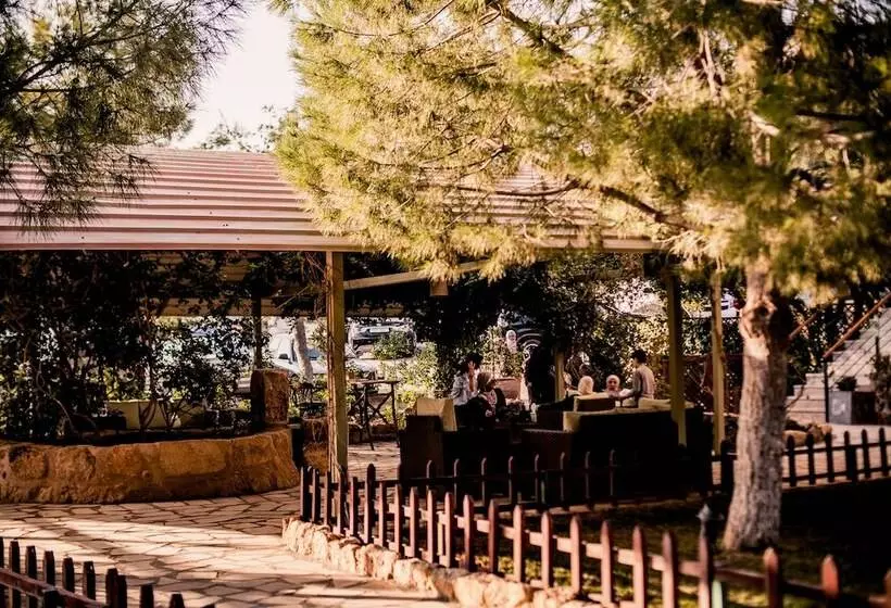هتل Mountain Breeze Resort