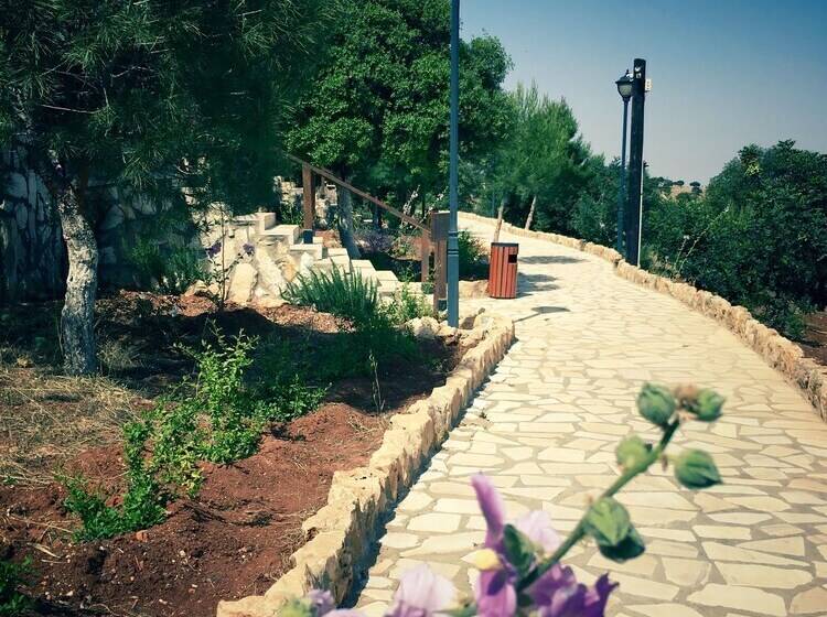 هتل Mountain Breeze Resort