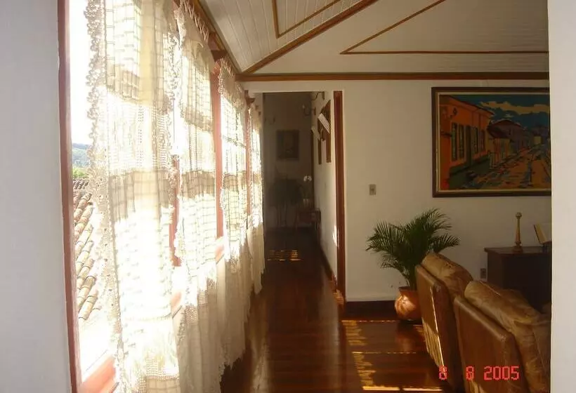 Hotelli Pousada Padre Toledo