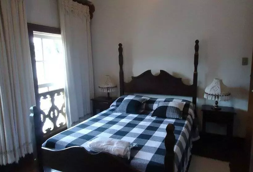 Hotelli Pousada Padre Toledo