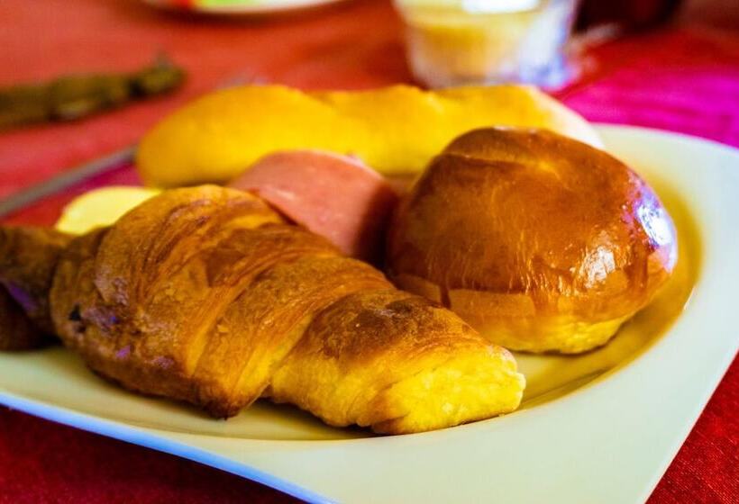 هتل Royal Malango