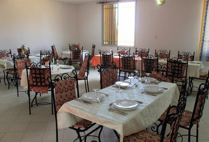 هتل Royal Malango