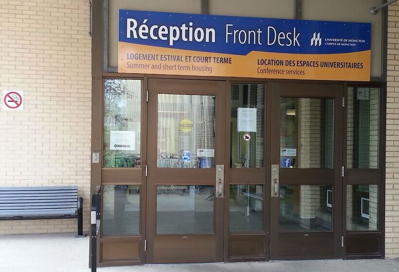 Отель Université De Moncton