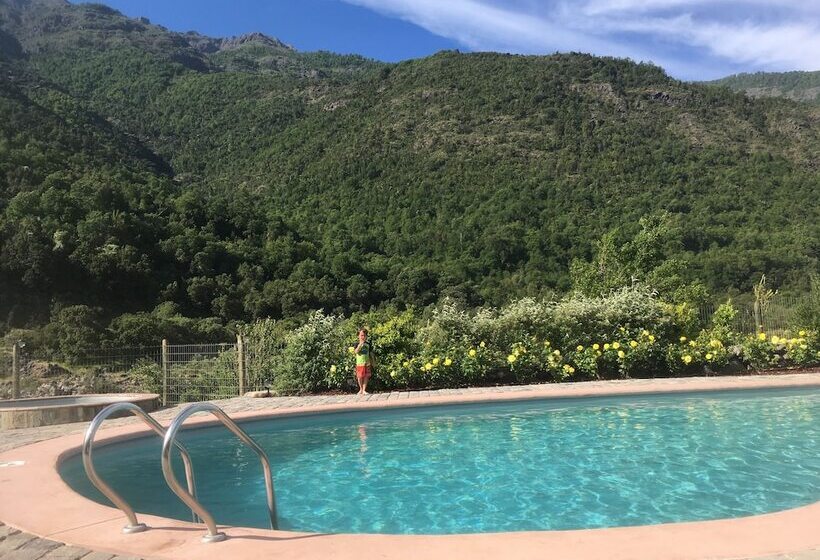 Los Quenes River Lodge