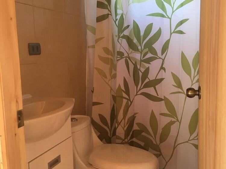 Los Quenes River Lodge