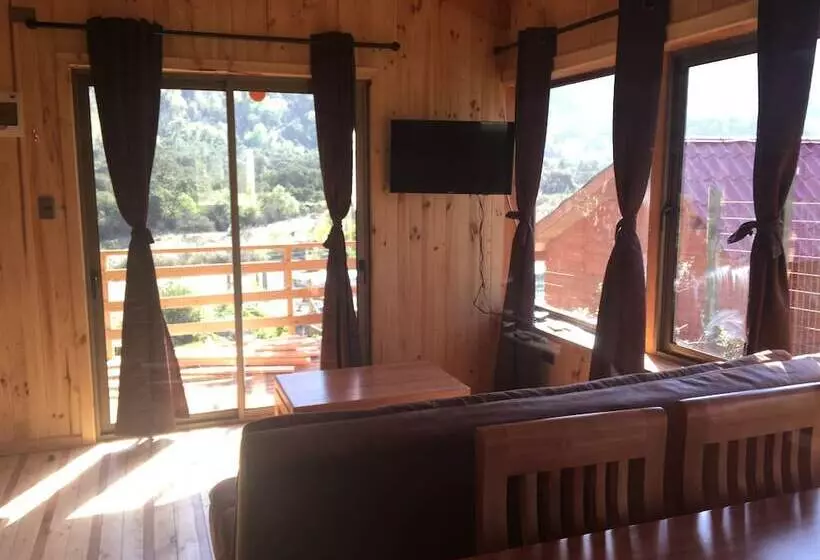 Los Quenes River Lodge