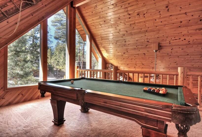 No 16 Pine Lodge Outdoor Spa