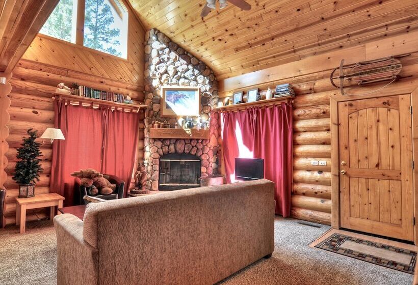 No 16 Pine Lodge Outdoor Spa