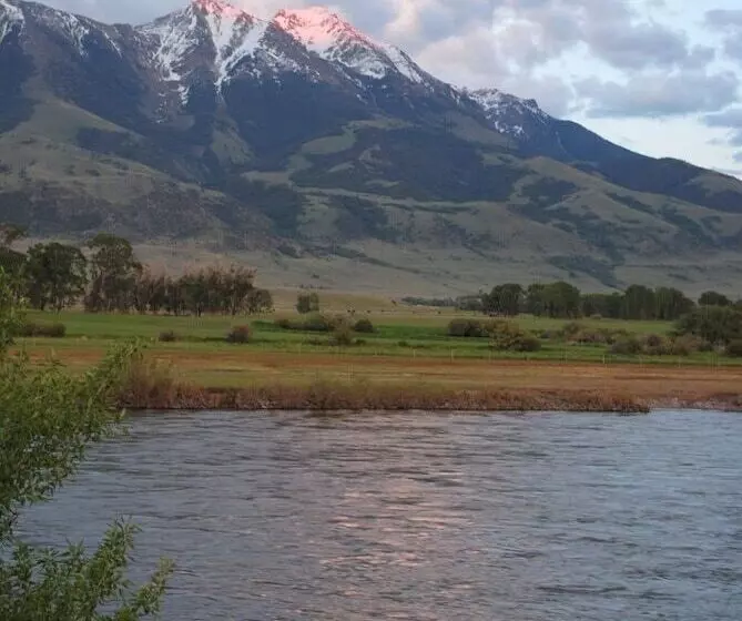 Paradise Gateway B&b And Vacation Homes