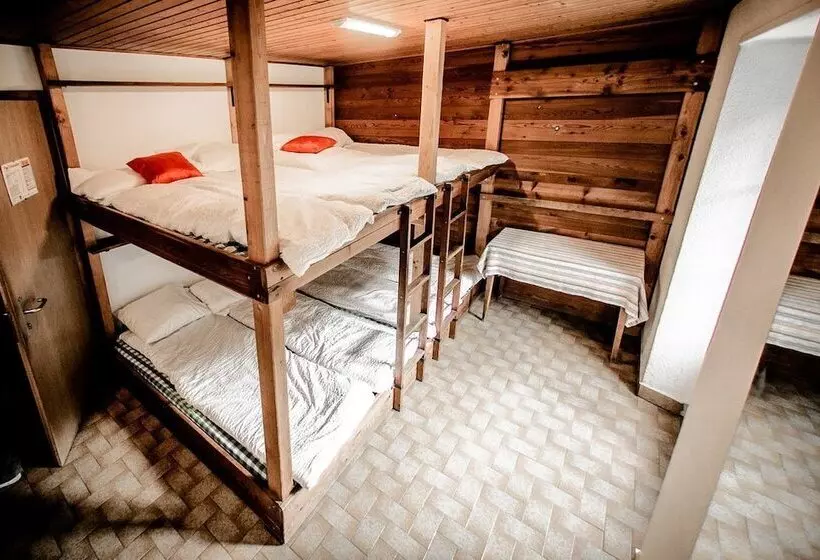 ペンション Auberge Du Mont Blanc