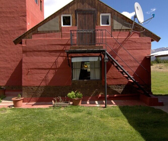 بنسيون Hosteria Refugio De Rocas