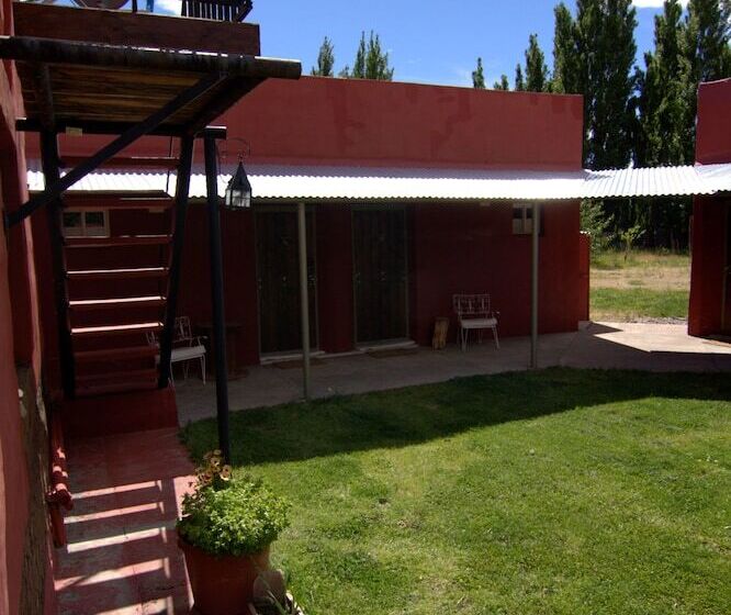 بنسيون Hosteria Refugio De Rocas