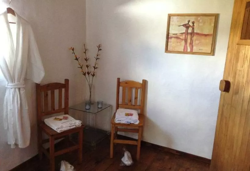 ペンション Hosteria Refugio De Rocas