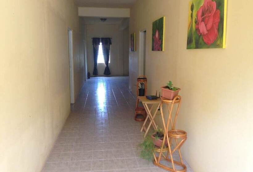 پانسیون North Bay Inn