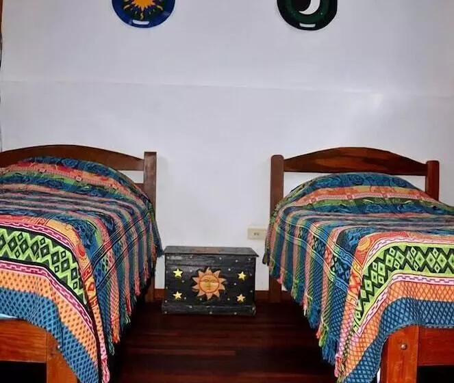 پانسیون Posada Guasu