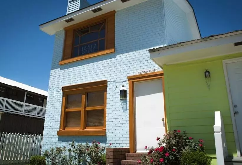 Majatalo Village Studios