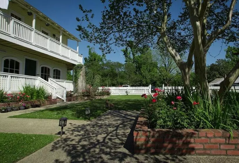 Majatalo Village Studios