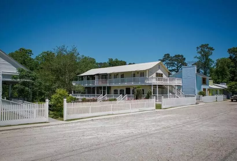 Majatalo Village Studios