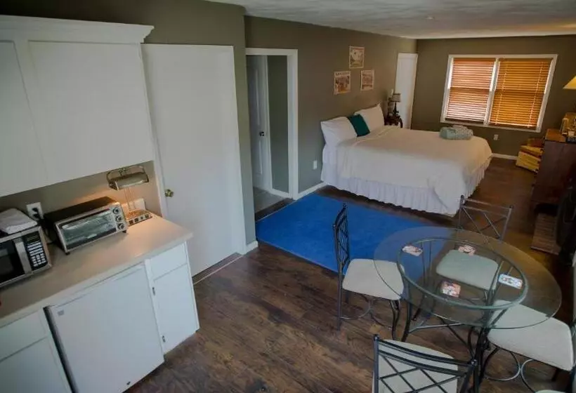 Majatalo Village Studios