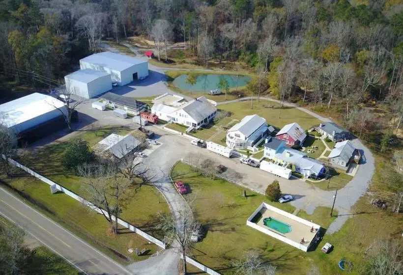 Majatalo Village Studios