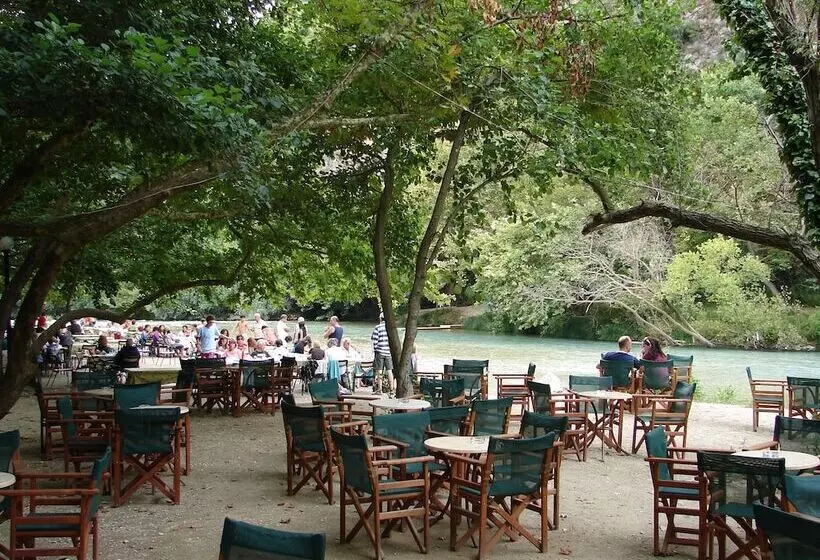 Piges Hotel At Acheron Springs