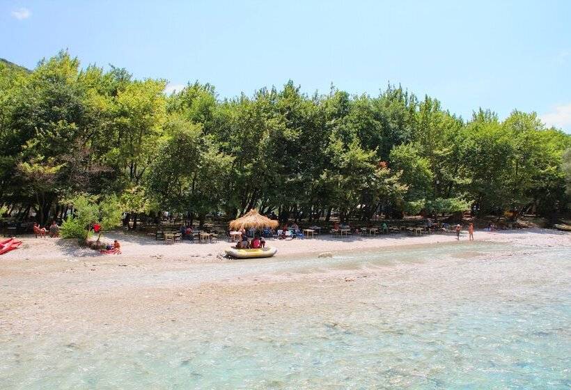 Piges Hotel At Acheron Springs