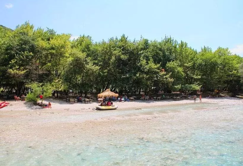 Piges Hotel At Acheron Springs