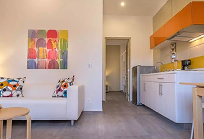 The Vibe Bed & Breakfast   Adults Only