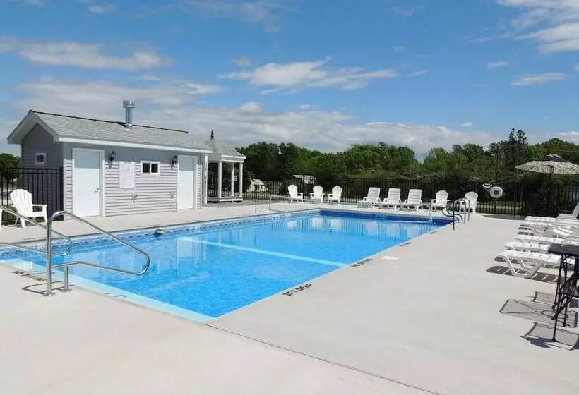 Angel Rock Waterfront Cottages And Vacation Homes