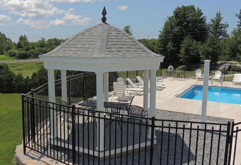 Angel Rock Waterfront Cottages And Vacation Homes