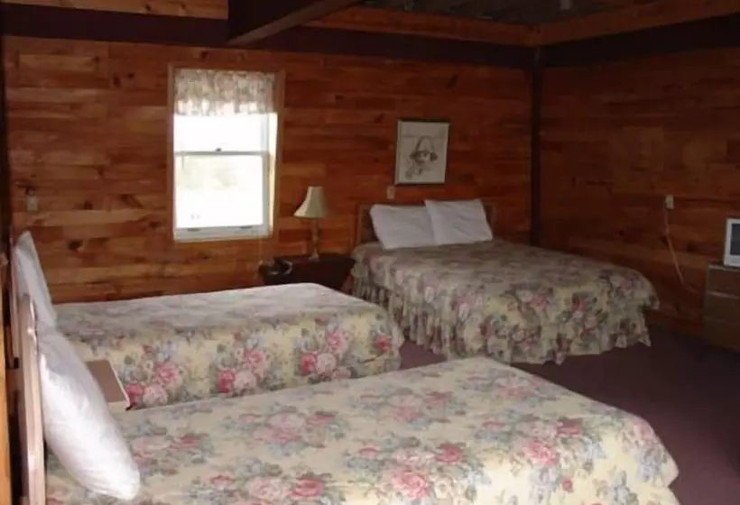 Baywatch Lighthouse Cottages & Motel